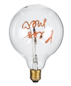 GloboStar® 99256 Λάμπα LED Ultra Thin Soft S Spiral Letter Filament E27 G125 KISS ME Γλόμπος 4W 340lm 360° AC 220-240V IP20 Φ12.5 x Υ18cm Ροζ με Διάφανο Γυαλί – Dimmable – 3 Years Warranty