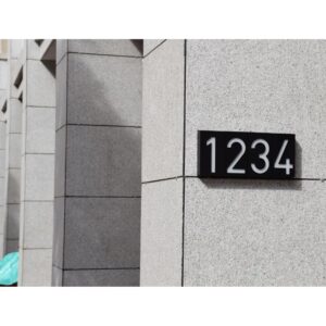 GloboStar® 71516 Αυτόνομο Ηλιακό Φωτιστικό LED SMD 1W 100lm με Ενσωματωμένη Μπαταρία 1000mAh – Φωτοβολταϊκό Πάνελ με Αισθητήρα Ημέρας-Νύχτας για Αρίθμηση Δρόμου με Αριθμό 6 Αδιάβροχο IP55 Ψυχρό Λευκό 6000K