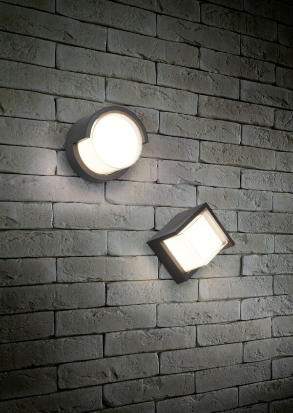 Φωτιστικό Τοίχου Reality PUNO   LED, 8W · 800lm, 3000K Μαύρο Ματ Πλαστικό IP54  – R27026132