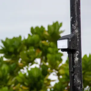 Ηλιακός Προβολέας LED 12W 1600lm 4000K IP65 με Ανιχνευτή Κίνησης Μαύρος ACA – STORM1240