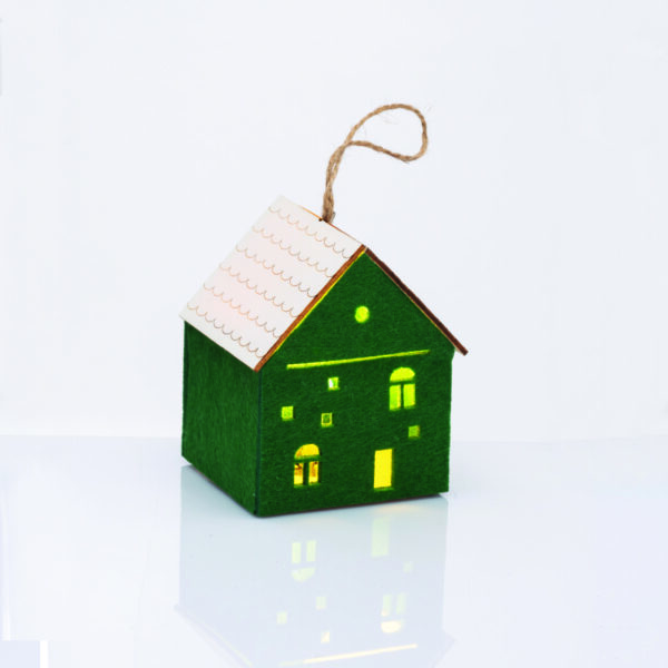 FELT HOUSE WOODEN ROOF ΠΡΑΣΙΝΟ 1 MINI LED ΔΙΑΚ ΘΕΡΜΟ ΛΑΜΠ ΜΠΑΤ 3*AG10 (ΣΥΜΠΕΡΙΛΑΜΒ) 8*8*9,6cm ACA - X09119258