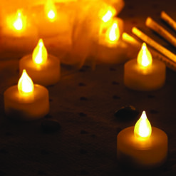 ΣΕΤ TEA LIGHTS 4 LED ΛΑΜΠ ΔΙΑΚΟΣΜΗΤΙΚΑ ΘΕΡΜO ΜΠΑΤ 4*CR2032(ΔΕΝ ΣΥΜΠ) IP20 ΔΙΑΜ:3,5cm *Υ:3,8cm ACA – X1341626