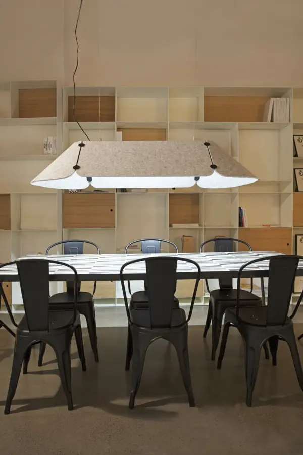 Faro Barcelona FONOVIA 1560 Κρεμαστό Υβριδικό-Αρθρωτό Φωτιστικό Γκρι Χρώματος με Λειτουργία Ηχομόνωσης LED 25W 4000K – 20109