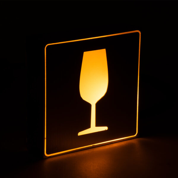 GloboStar® SENSATI 75662 Φωτιστικό Τοίχου Ένδειξης GLASS OF WINE LED 1W AC 220-240V IP20 – Σώμα Αλουμινίου – Μ11 x Π11 x Υ3cm – Πορτοκαλί