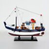 ΚΑΡΑΒΙ, ΜΠΛΕ-ΛΕΥΚΟ-ΚΟΚΚΙΝΟ, 38x12x34cm EUROLAMP – 600-44997