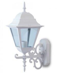 Λευκό φωτιστικό τοίχου εξωτερικού χώρου, κλασικό σχέδιο, μεταλλικό με διαφανές γυαλί. Για διακόσμηση κήπου.
