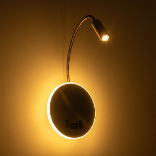 GloboStar® GOOSE 61697 Φωτιστικό Τοίχου – Απλίκα LED 6W 600lm 36° AC 220-240V IP20 – Reading Light & 360° Κρυφός Φωτισμός – Φορτιστής USB 3A – Θερμό Λευκό 2700K Χρυσό Βούρτσας – Μ15.5 x Π22.5 x Υ30cm – 5 Xρόνια Εγγύηση