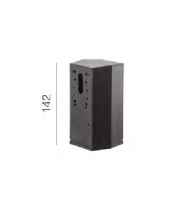 2-AR570210050.jpg