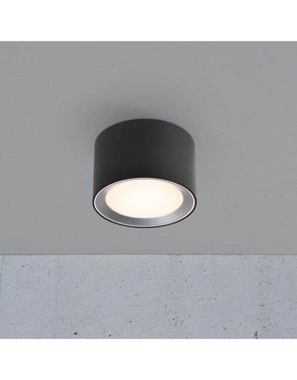 Landon 8 | Bathroom lighting | Black – 1-NR2110660103