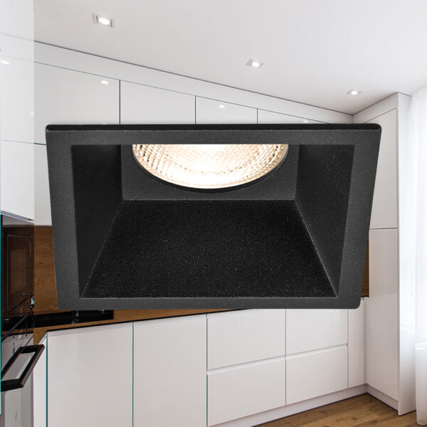 BRY-TETRA-CF-SQR-BLC-SPOTLIGHT – BH03-04101