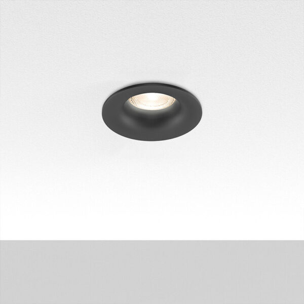 BRY-TETRA-D-RND-BLC-SPOTLIGHT – BH03-04051