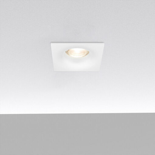 BRY-TETRA-D-SQR-WHT-SPOTLIGHT – BH03-04040