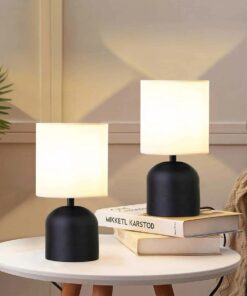 GloboStar® LOREN 204-0138 Μοντέρνο Eπιτραπέζιο Φωτιστικό Μονόφωτο 1 x E27 IP20 Μαύρο Μέταλλο με Μπεζ Ύφασμα – Μ15 x Π15 x Υ31cm