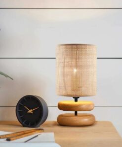 GloboStar® KLOO 204-0143 Boho Eπιτραπέζιο Φωτιστικό Μονόφωτο 1 x E14 IP20 Καφέ Ξύλο με Μπεζ Διάτρητο Ύφασμα – Μ15 x Π15 x Υ35cm