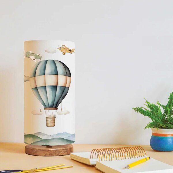 GloboStar® BALLON 204-0145 Παιδικό Eπιτραπέζιο Φωτιστικό Φιγούρα Μονόφωτο 1 x E27 IP20 Πολύχρωμο Ύφασμα – Μ15 x Π15 x Υ30cm
