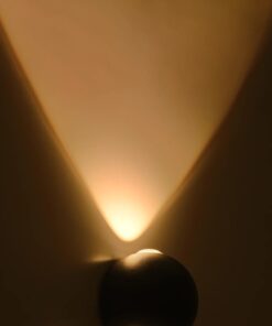 GLOBOSTAR® VEGA 60672 Μοντέρνο Φωτιστικό Τοίχου – Απλίκα LED 6W 750lm 30° AC 220-240V Αδιάβροχο IP65 Θερμό Λευκό 2700K – Bridgelux COB Chip & TÜV SÜD Driver – Μαύρο Ματ – Μ10 x Π7.5 x Υ10cm – 5 Χρόνια Εγγύηση