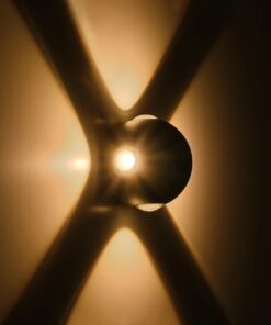 GLOBOSTAR® VEGA 60673 Μοντέρνο Φωτιστικό Τοίχου – Απλίκα LED 12W 1500lm 30° AC 220-240V Αδιάβροχο IP65 Θερμό Λευκό 2700K – Bridgelux COB Chip & TÜV SÜD Driver – Μαύρο Ματ – Μ10 x Π7.5 x Υ10cm – 5 Χρόνια Εγγύηση