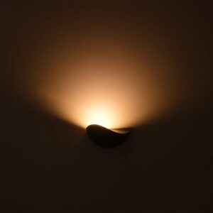 GLOBOSTAR® SELENE 60674 Μοντέρνο Φωτιστικό Τοίχου – Απλίκα LED 5W 625lm 90° AC 220-240V Αδιάβροχο IP65 Θερμό Λευκό 2700K – Bridgelux COB Chip & TÜV SÜD Driver – Μαύρο Ματ – Μ20 x Π9 x Υ12cm – 5 Χρόνια Εγγύηση