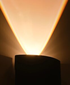 GLOBOSTAR® SIXOAD 60676 Μοντέρνο Φωτιστικό Τοίχου – Απλίκα LED 4W 500lm 30° AC 220-240V Αδιάβροχο IP65 Θερμό Λευκό 2700K – CREE XPE Chip & TÜV SÜD Driver – Μαύρο Ματ – Μ8.5 x Π3.5 x Υ8cm – 5 Χρόνια Εγγύηση