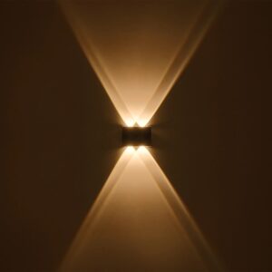 GLOBOSTAR® SIXOAD 60677 Μοντέρνο Φωτιστικό Τοίχου – Απλίκα LED 8W 1000lm 30° AC 220-240V Αδιάβροχο IP65 Θερμό Λευκό 2700K – CREE XPE Chip & TÜV SÜD Driver – Μαύρο Ματ – Μ12 x Π4 x Υ8cm – 5 Χρόνια Εγγύηση