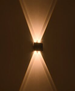 GLOBOSTAR® SIXOAD 60677 Μοντέρνο Φωτιστικό Τοίχου – Απλίκα LED 8W 1000lm 30° AC 220-240V Αδιάβροχο IP65 Θερμό Λευκό 2700K – CREE XPE Chip & TÜV SÜD Driver – Μαύρο Ματ – Μ12 x Π4 x Υ8cm – 5 Χρόνια Εγγύηση