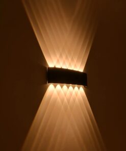 GLOBOSTAR® SIXOAD 60678 Μοντέρνο Φωτιστικό Τοίχου – Απλίκα LED 24W 3000lm 30° AC 220-240V Αδιάβροχο IP65 Θερμό Λευκό 2700K – CREE XPE Chip & TÜV SÜD Driver – Μαύρο Ματ – Μ32 x Π5.5 x Υ8cm – 5 Χρόνια Εγγύηση