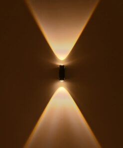 GLOBOSTAR® ARC 60679 Μοντέρνο Φωτιστικό Τοίχου – Απλίκα LED 4W 500lm 30° AC 220-240V Αδιάβροχο IP65 Θερμό Λευκό 2700K – CREE XPE Chip & TÜV SÜD Driver – Μαύρο Ματ – Μ3.5 x Π4.8 x Υ11.5cm – 5 Χρόνια Εγγύηση