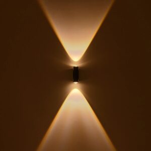 GLOBOSTAR® ARC 60679 Μοντέρνο Φωτιστικό Τοίχου – Απλίκα LED 4W 500lm 30° AC 220-240V Αδιάβροχο IP65 Θερμό Λευκό 2700K – CREE XPE Chip & TÜV SÜD Driver – Μαύρο Ματ – Μ3.5 x Π4.8 x Υ11.5cm – 5 Χρόνια Εγγύηση