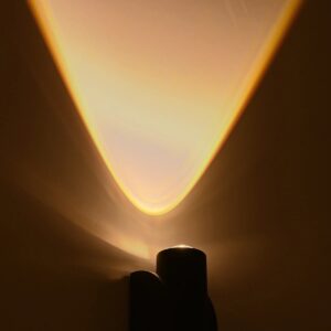 GLOBOSTAR® ARC 60679 Μοντέρνο Φωτιστικό Τοίχου – Απλίκα LED 4W 500lm 30° AC 220-240V Αδιάβροχο IP65 Θερμό Λευκό 2700K – CREE XPE Chip & TÜV SÜD Driver – Μαύρο Ματ – Μ3.5 x Π4.8 x Υ11.5cm – 5 Χρόνια Εγγύηση