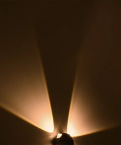 GLOBOSTAR® HIKARI 60687 Μοντέρνο Φωτιστικό Τοίχου – Απλίκα LED 8W 1000lm 30° AC 220-240V Αδιάβροχο IP65 Θερμό Λευκό 2700K – CREE XPE Chip & TÜV SÜD Driver – Μαύρο Ματ – Μ10 x Π4 x Υ10cm – 5 Χρόνια Εγγύηση