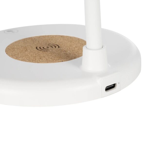 GLOBOSTAR® LUCORA 76555 Μοντέρνο Επιτραπέζιο Φωτιστικό Γραφείου με Ασύρματη Φόρτιση 10W 2A & 4W Bluetooth Ηχείο LED 3W 300lm 120° DC 5V με USB-C IP20 Ρυθμιζόμενο Λευκό CCT με Αφή 2700K/4500K/6000K Dimmable – Sanan SMD Chip – Λευκό – Μ12 x Π12 x Υ32cm – 2 Χρόνια Εγγύηση
