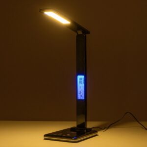 GLOBOSTAR® ZENTIME 76564 Μοντέρνο Επιτραπέζιο Φωτιστικό Γραφείου με Ασύρματη Φόρτιση 10W 2A & Ψηφιακό Ρολόι LED 3.5W 350lm 120° DC 5V με USB-C IP20 Ρυθμιζόμενο Λευκό CCT με Αφή 2700K/4500K/6000K Dimmable – Sanan SMD Chip – Μαύρο – Μ18 x Π12 x Υ40cm – 2 Χρόνια Εγγύηση