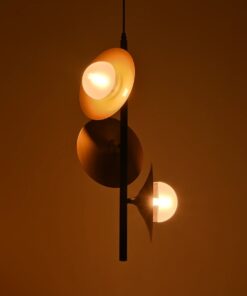 GLOBOSTAR® JOLIET 999-0046 Μοντέρνο Κρεμαστό Φωτιστικό Οροφής με Ντουί 3 x G9 AC 220-240V IP20 – Μαύρο & Χρυσό – Μ27 x Π27 x Y62cm