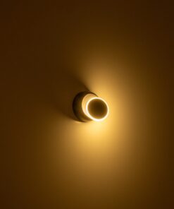 GLOBOSTAR® TSUKI 60675 Μοντέρνο Φωτιστικό Τοίχου – Απλίκα LED 5W 625lm 180° AC 220-240V Αδιάβροχο IP65 Θερμό Λευκό 2700K – Bridgelux COB Chip & TÜV SÜD Driver – Μαύρο Ματ – Μ14 x Π8.5 x Υ14cm – 5 Χρόνια Εγγύηση