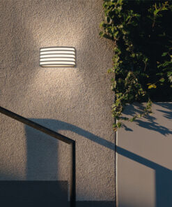 ΑΠΛΙΚΑ ΤΟΙΧΟΥ ΟΒΑΛ Ε27 200X100X90mm ΜΑΥΡΟ ARTE ILLUMINA EUROLAMP – 145-20240