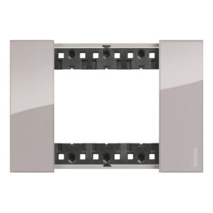Living Now Πλαίσιο 3ΣΤ AURA Legrand – KA4803DM