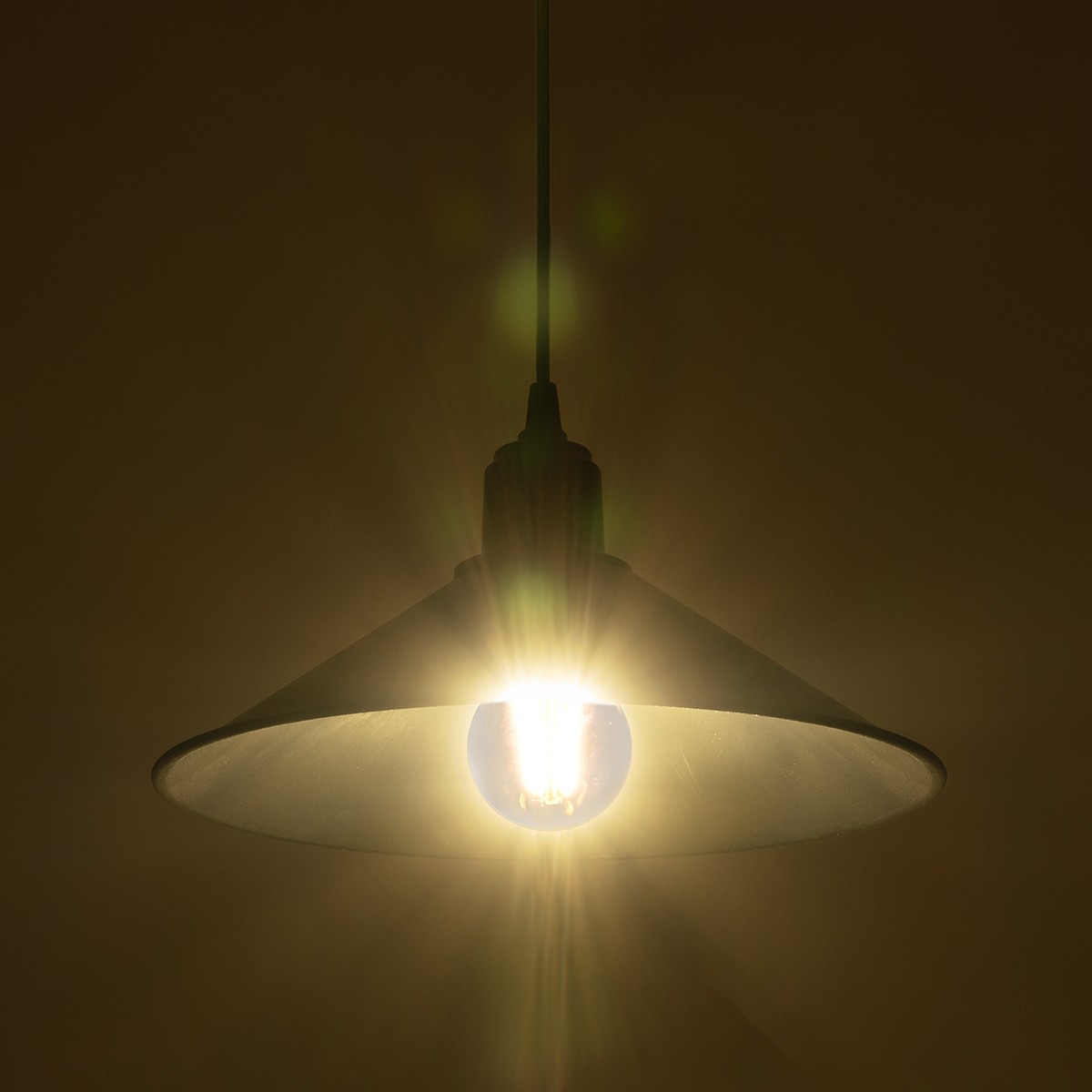 GLOBOSTAR® FERRO 203-0084 Μοντέρνο Κρεμαστό Φωτιστικό Οροφής με Ντουί 1 x E27 AC 220-240V IP20 – Μαύρο – Μ30 x Π30 x Υ15cm