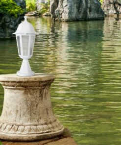 GloboStar® VITRO 203-0200 Vintage Επιδαπέδιο Φωτιστικό Φαναράκι Μονόφωτο 1 x E27 IP44 Λευκό & Διάφανο Πλαστικό – Μ16 x Π16 x Υ39cm