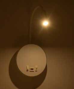 GLOBOSTAR® GOOSE 61693 Μοντέρνο Φωτιστικό Τοίχου – Απλίκα Ξενοδοχείου Reading Light με Φορτιστή USB 3A LED 6W 600lm 36° & 360° AC 220-240V IP20 Θερμό Λευκό 2700K – CREE XPE & Lumileds SMD Chip – Λευκό Ματ – Μ15.5 x Π15 x Υ30.5cm – 3 Χρόνια Εγγύηση