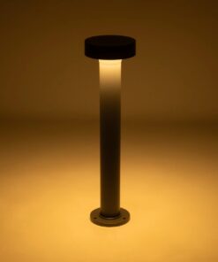 GLOBOSTAR® KIPASIO 90540 Φωτιστικό Κολωνάκι Κήπου LED 15W 1500lm 60° AC 220-240V Αδιάβροχο IP65 Θερμό Λευκό 2700K – Γκρι Ανθρακί – Μ15 x Π15 x Υ58cm – 3 Χρόνια Εγγύηση