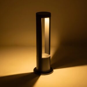 GLOBOSTAR® KIPARIO 90542 Φωτιστικό Κολωνάκι Κήπου LED 15W 1500lm 60° AC 220-240V Αδιάβροχο IP65 Θερμό Λευκό 2700K – Γκρι Ανθρακί – Μ20 x Π20 x Υ58cm – 3 Χρόνια Εγγύηση