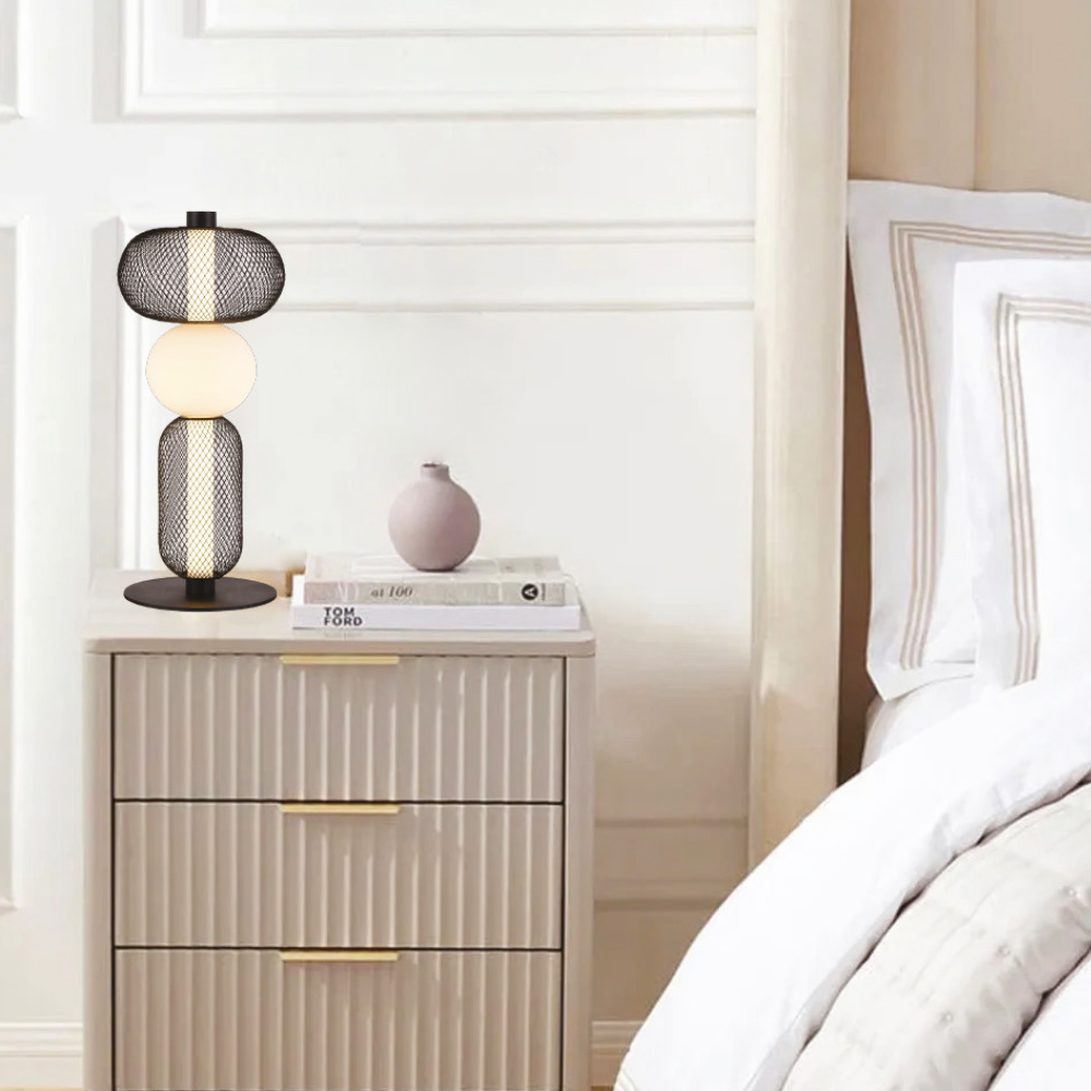 Inlight Επιτραπέζιο φωτιστικό 24W 3000K απο μαύρο μέταλλο και γυαλί (3061)