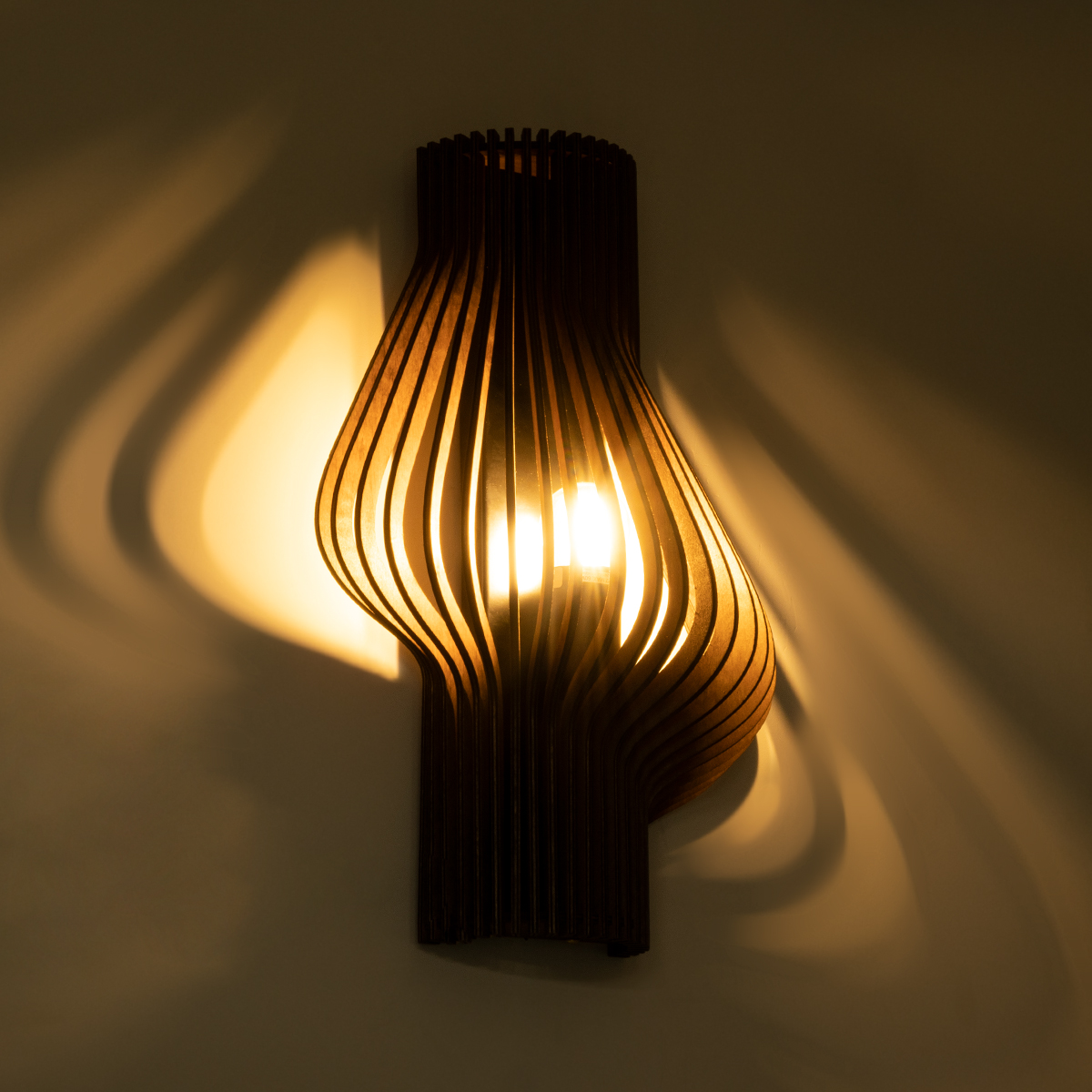 GLOBOSTAR® MIHIRO 02175 Boho Φωτιστικό Τοίχου - Απλίκα με Ντουί 1 x E27 AC 220-240V IP20 - Καφέ - Μ25 x Π13 x Υ40cm - Image 3