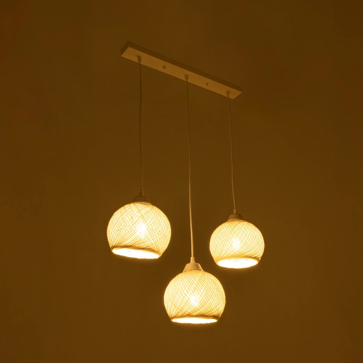GLOBOSTAR® YASAM 203-0027 Vintage Κρεμαστό Φωτιστικό Οροφής με Ντουί 3 x E27 AC 220-240V IP20 - Λευκό - Μ45 x Π18 x Υ30cm - Image 3