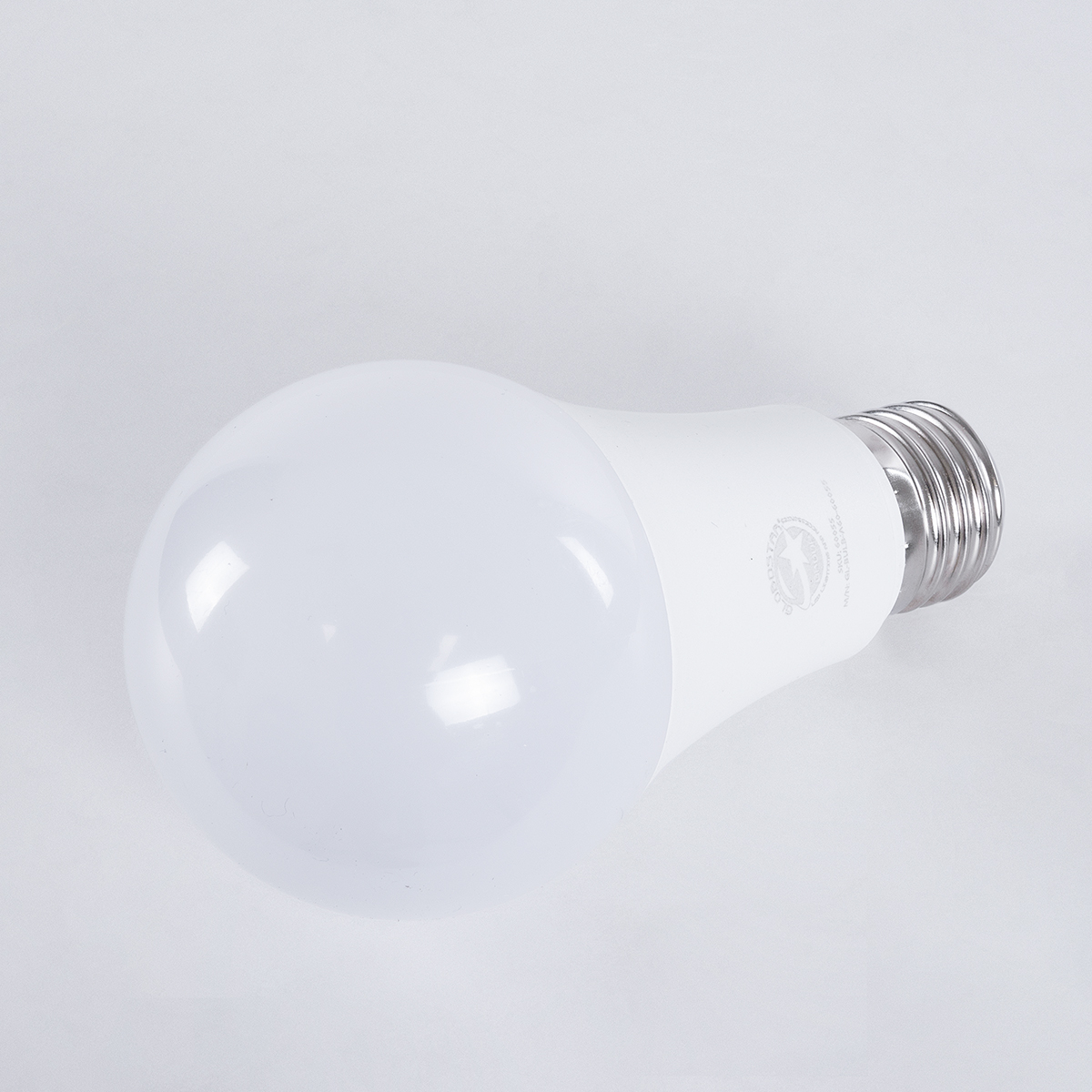 GLOBOSTAR® GLOBE 60054 Λάμπα E27 A60 με Αισθητήρα Κίνησης Microwave LED 10W 1000lm 260° AC 220-240V IP20 Ψυχρό Λευκό 6000K - Lumileds SMD Chip - Λευκό Γαλακτερό - Μ6 x Π6 x Υ11cm - 3 Χρόνια Εγγύηση - Image 3