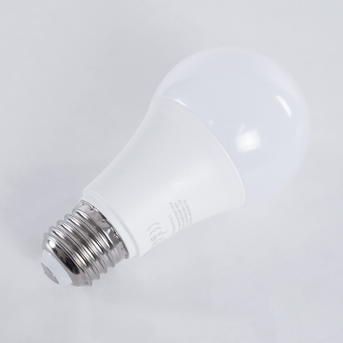 GLOBOSTAR® GLOBE 60055 Λάμπα E27 A60 με Αισθητήρα Κίνησης Microwave LED 10W 970lm 260° AC 220-240V IP20 Φυσικό Λευκό 4500K - Lumileds SMD Chip - Λευκό Γαλακτερό - Μ6 x Π6 x Υ11cm - 3 Χρόνια Εγγύηση - Image 4