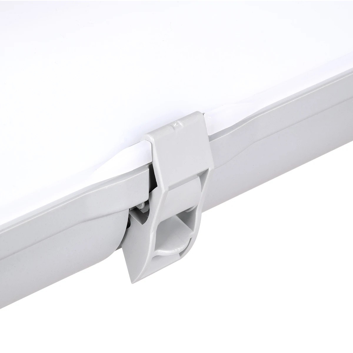 GLOBOSTAR® EMERGANO 60179 60cm Γραμμικό Βιομηχανικό Φωτιστικό Tri-Proof Τεχνολογίας Emergency με Ενσωματωμένη Μπαταρία Li-Ion 3.7V 2600mAH & Αυτονομία 3 Ώρες LED 24W 3120lm 120° AC 220-240V Αδιάβροχο IP65 Ψυχρό Λευκό 6000K - LUMILEDs SMD Chip & TÜV SÜD Driver - Γκρι με Γαλακτερό Κάλυμμα Πλαστικό PC - Μ60 x Π10.5 x Υ8cm - 5 Χρόνια Εγγύση - Image 6