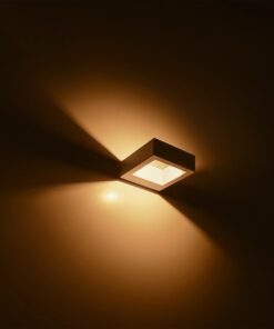 kelvo® AURA KLV-101-0118 Φωτιστικό Τοίχου / Απλίκα LED 7W 875lm 45° AC 220-240V Αδιάβροχο IP65 Θερμό Λευκό 2700K – Bridgelux COB Chip & TÜV SÜD Driver – Λευκό Ματ – Μ13 x Π15 x Υ4.5cm – 5 Χρόνια Εγγύηση