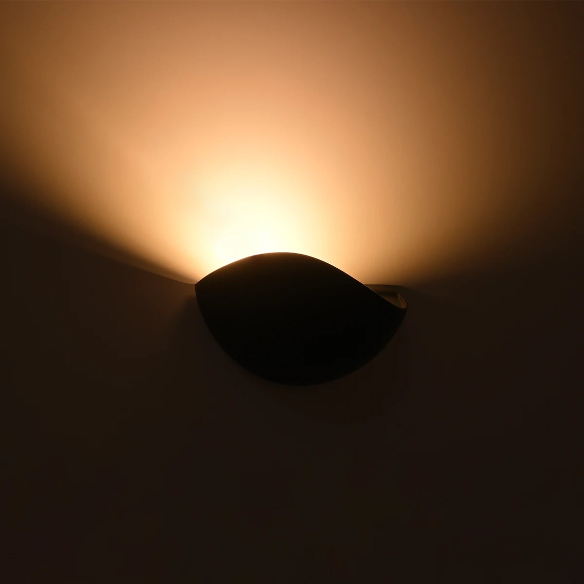 GLOBOSTAR® SELENE 60674 Μοντέρνο Φωτιστικό Τοίχου - Απλίκα LED 5W 625lm 90° AC 220-240V Αδιάβροχο IP65 Θερμό Λευκό 2700K - Bridgelux COB Chip & TÜV SÜD Driver - Μαύρο Ματ - Μ20 x Π9 x Υ12cm - 5 Χρόνια Εγγύηση - Image 11