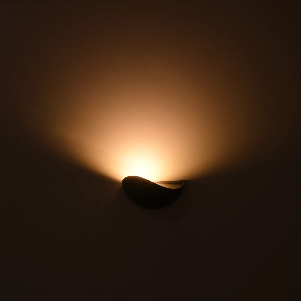 GLOBOSTAR® SELENE 60674 Μοντέρνο Φωτιστικό Τοίχου - Απλίκα LED 5W 625lm 90° AC 220-240V Αδιάβροχο IP65 Θερμό Λευκό 2700K - Bridgelux COB Chip & TÜV SÜD Driver - Μαύρο Ματ - Μ20 x Π9 x Υ12cm - 5 Χρόνια Εγγύηση - Image 10
